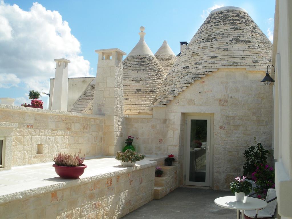 Trullo Particular Hotel Cisternino Esterno foto